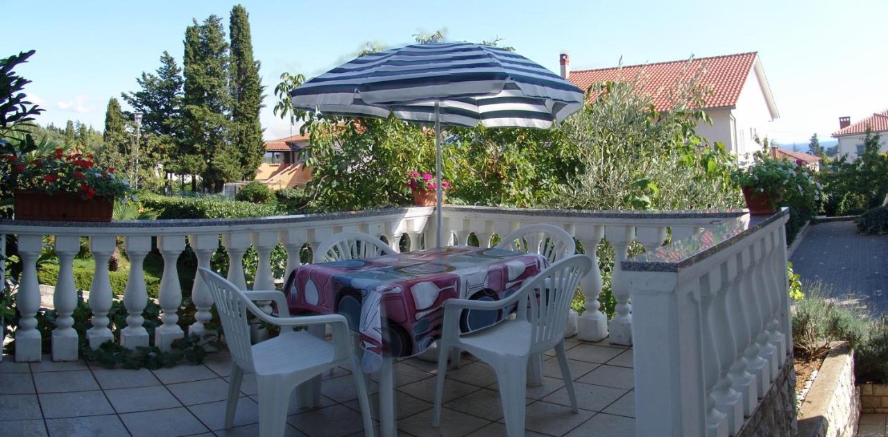 קרק Apartments Bozica מראה חיצוני תמונה