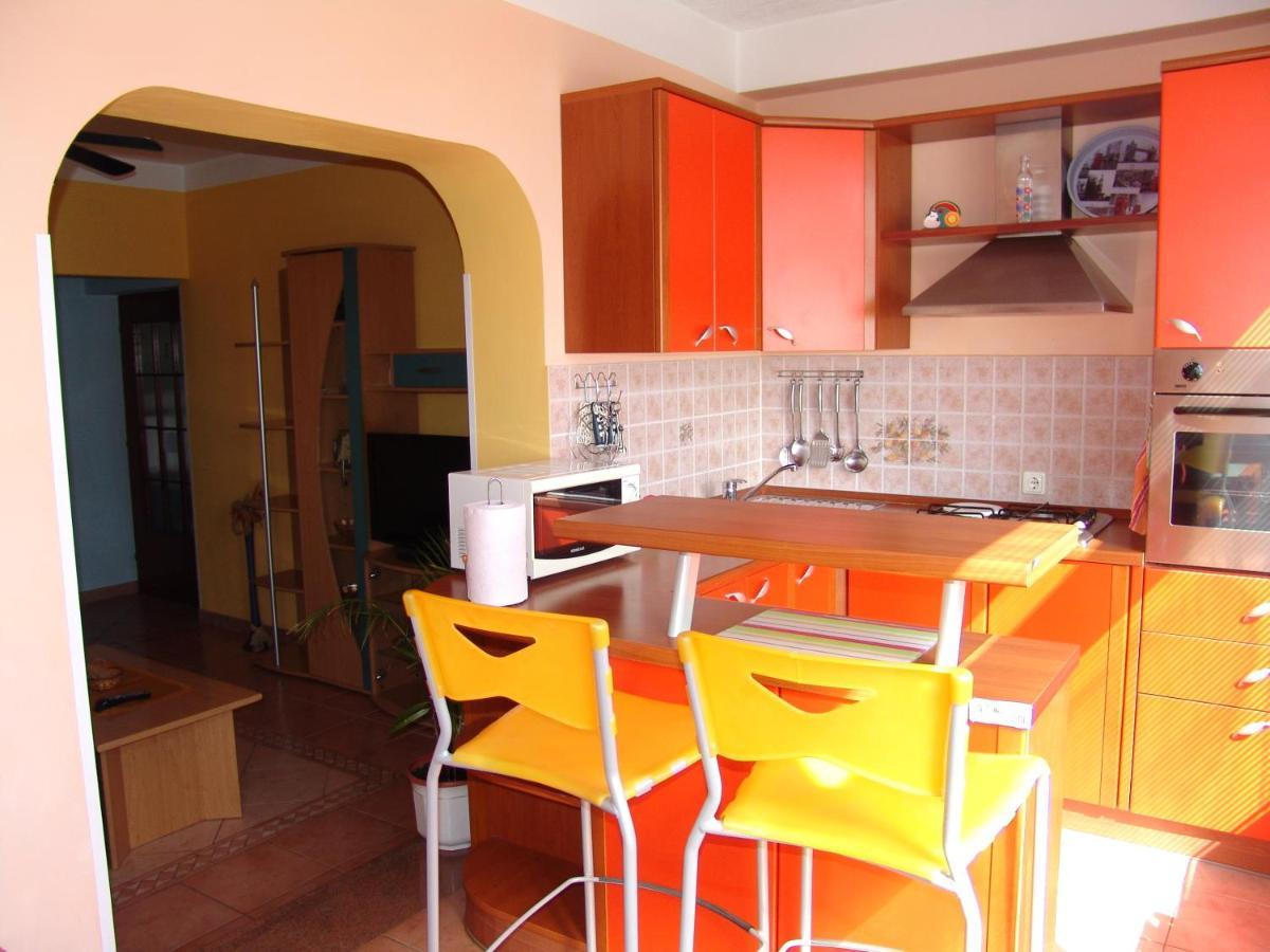 קרק Apartments Bozica מראה חיצוני תמונה