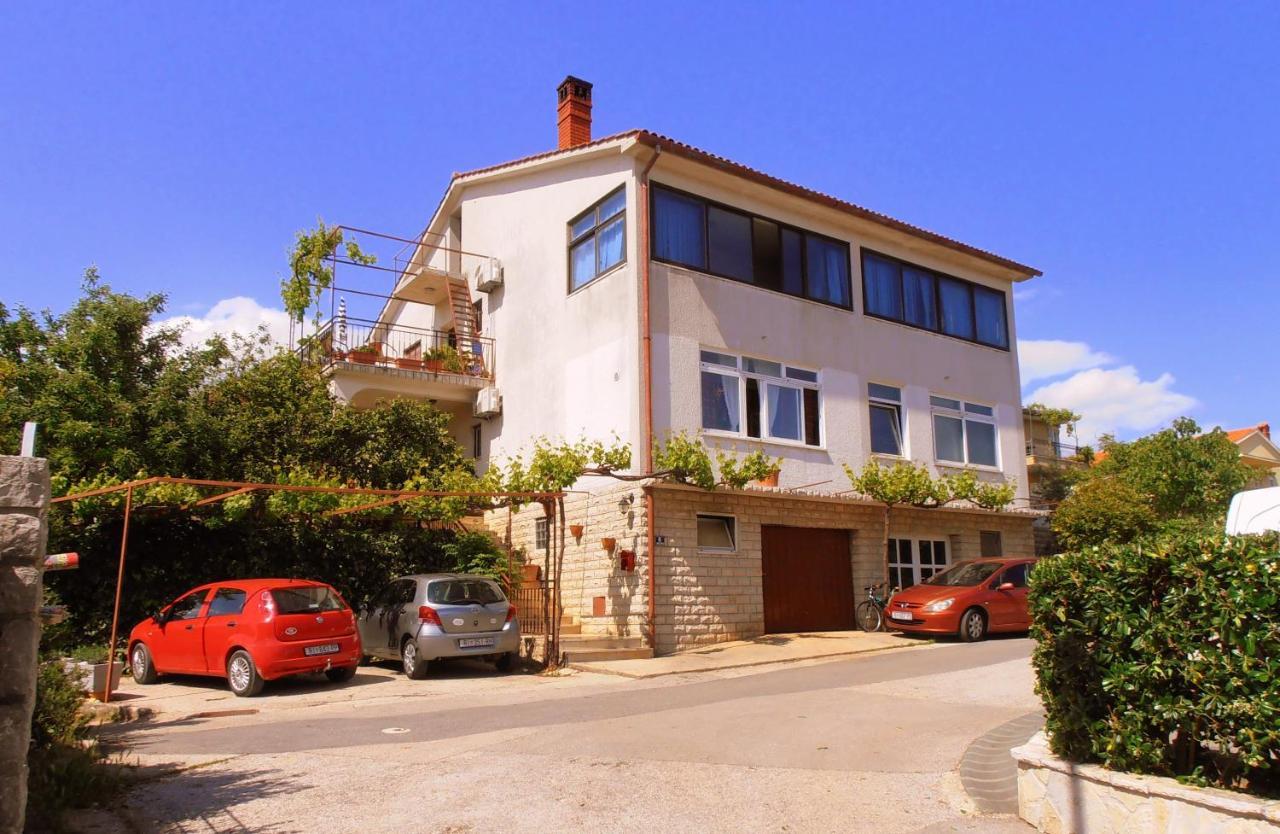 קרק Apartments Bozica מראה חיצוני תמונה