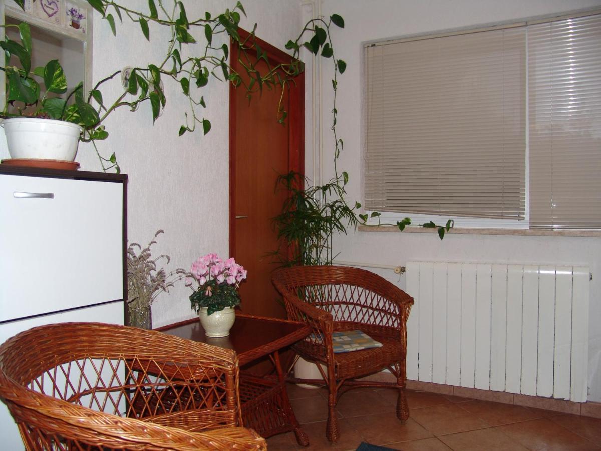 קרק Apartments Bozica מראה חיצוני תמונה