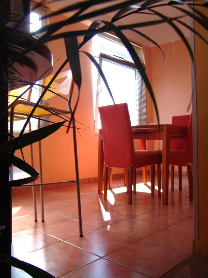 קרק Apartments Bozica מראה חיצוני תמונה