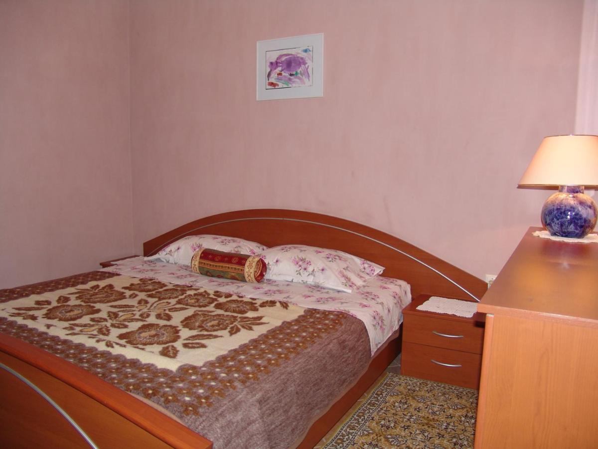 קרק Apartments Bozica מראה חיצוני תמונה