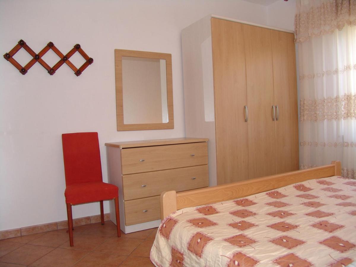 קרק Apartments Bozica מראה חיצוני תמונה