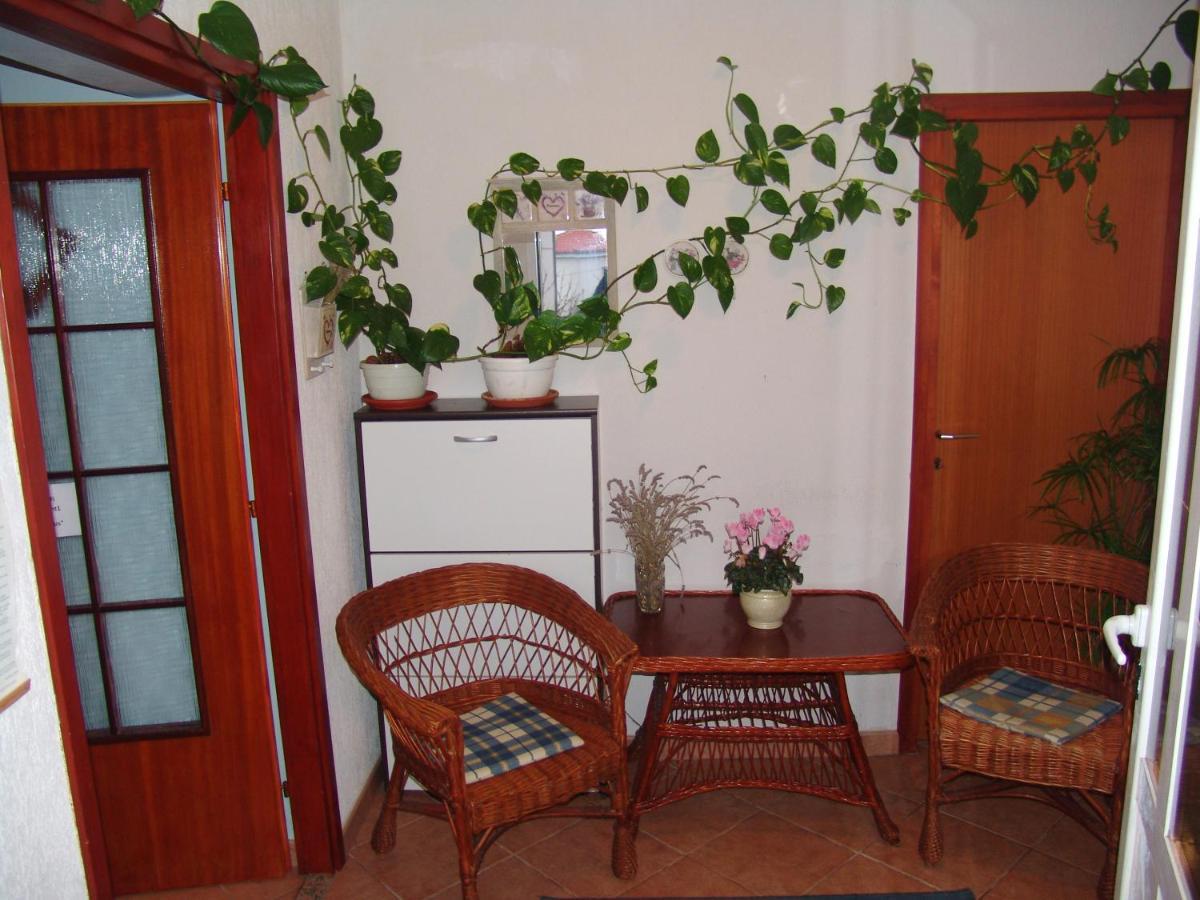 קרק Apartments Bozica מראה חיצוני תמונה