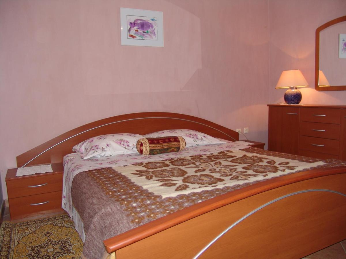 קרק Apartments Bozica מראה חיצוני תמונה